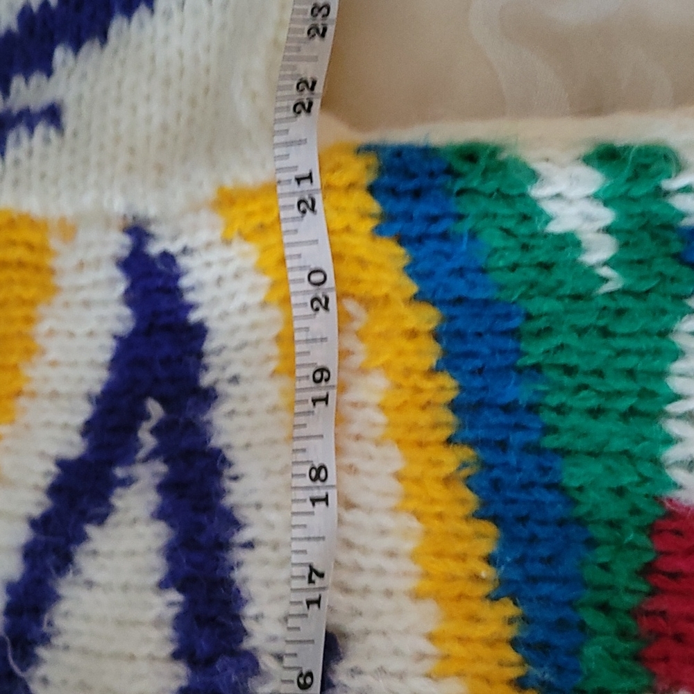 Sweater - Picture 7 of 7